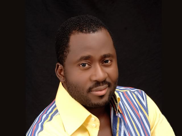 Join our facebook chat with Desmond Elliot | ONE