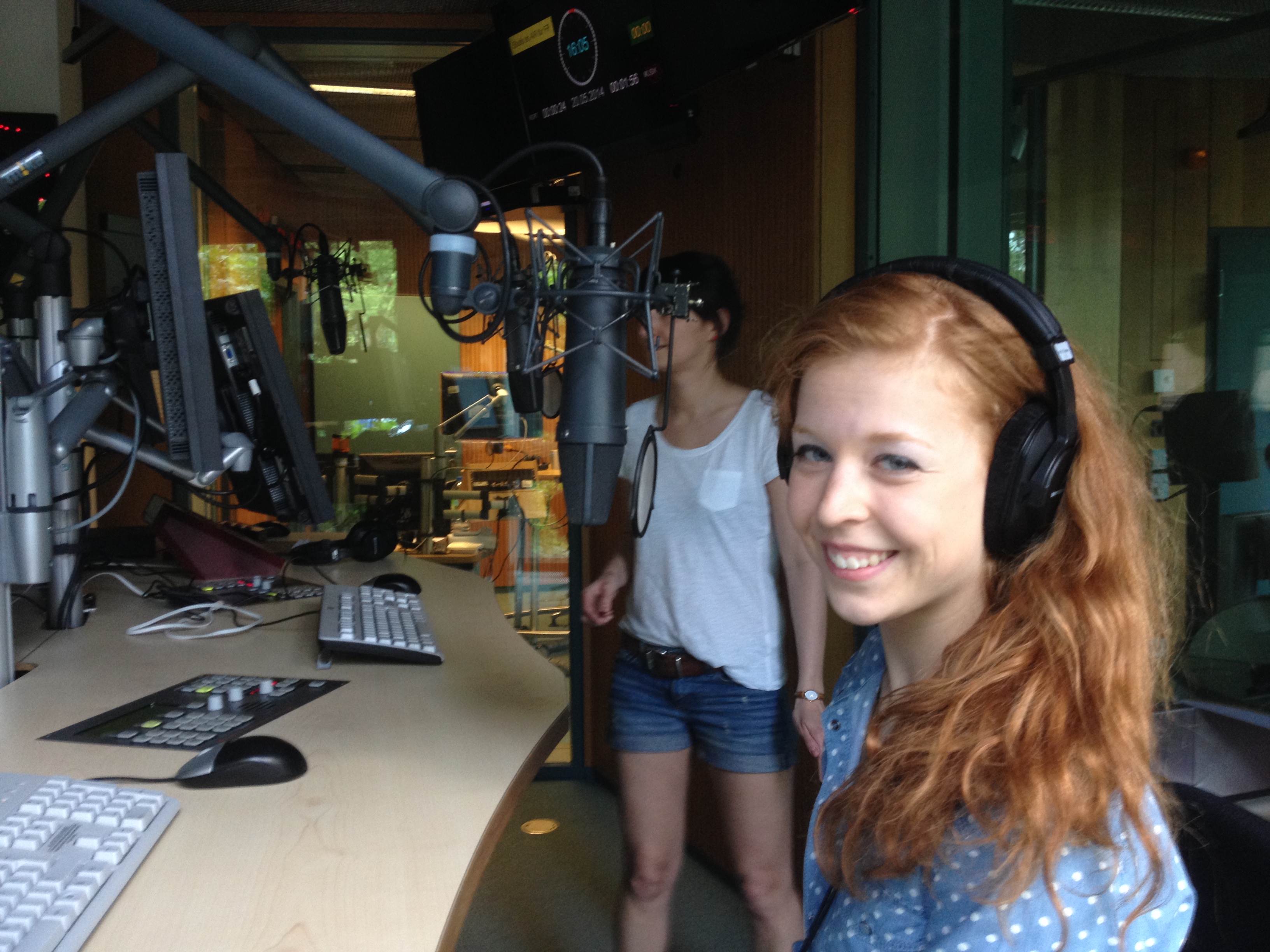 ONE-Jugendbotschafterin Lisa bei Radio fritz