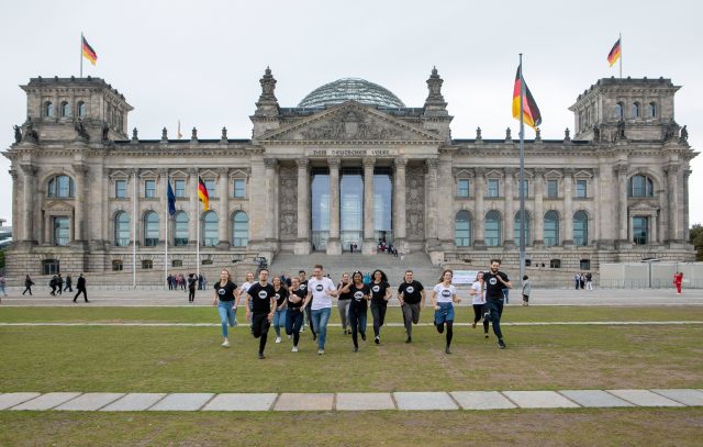 ONE-Jugendbotschafter*innen bereit für den Bundestag
