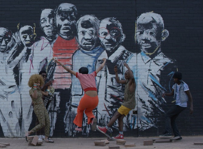 « Tell everybody », 11 artistes africains vous demandent d’agir