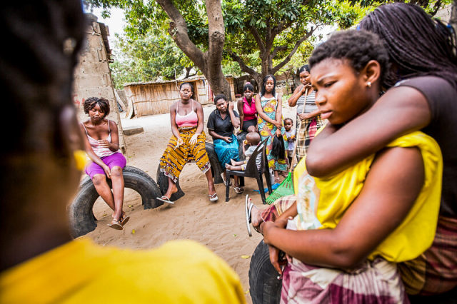 Au Kenya et au Rwanda, une start-up livre des tampons et des préservatifs aux femmes dans le besoin