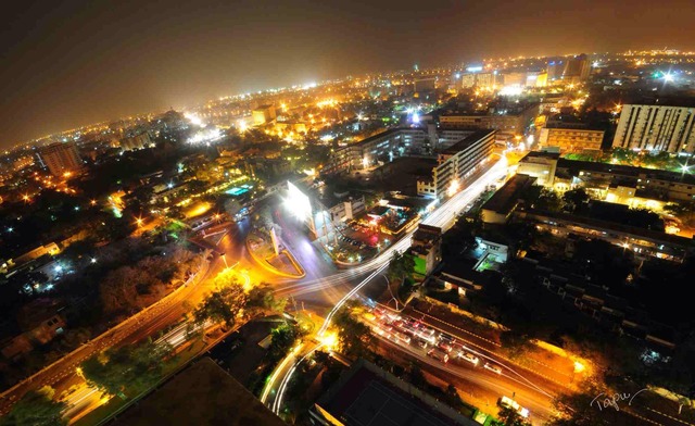 A night view of Karachi from the roof of the Avari Towers. Photo: Tapu Javeri, submitted to Guardian Witness.
