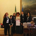 Valeria Fedeli, Vice President of the Italian Senate, with Italian Youth Ambassadors.  Photo: ONE