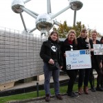 Youth Ambassadors campaigning in front of the mini-EU commission building and the Atomium in Mini-Europe
