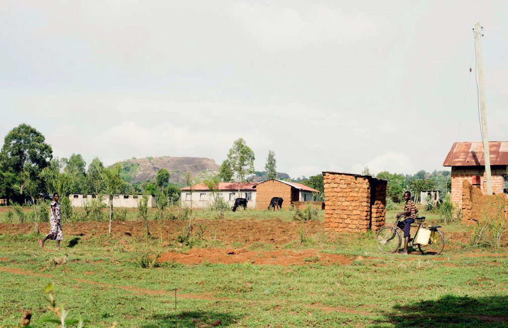 Residents of Luucho travel primarily by foot or bicycle.