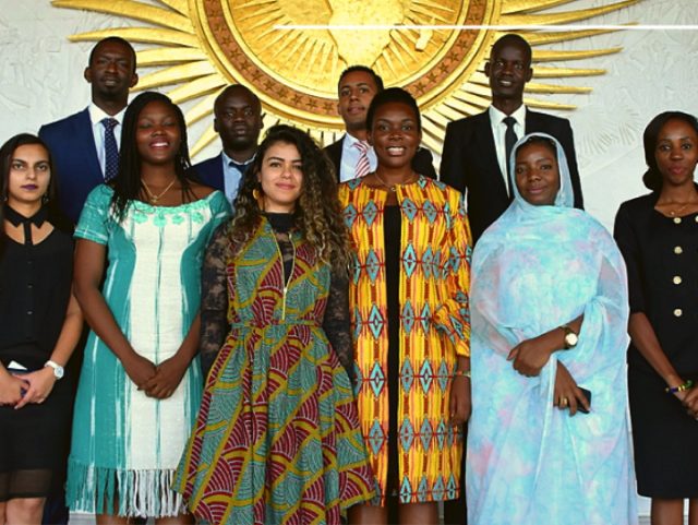 Aya Chebbi, AU Youth Envoy (centre-left) and members of the AU Youth Advisory Council. © AU Commission