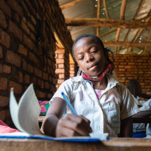 Apprendre en période de confinement : l’impact des fermetures d’écoles en RDC