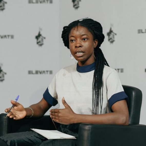 Adenike Oladosu, activiste pour le climat au Nigeria 