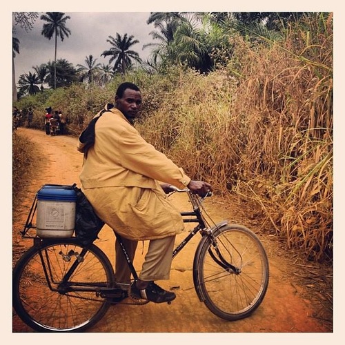 On the vaccine trail in DRC with photographer Evelyn Hockstein