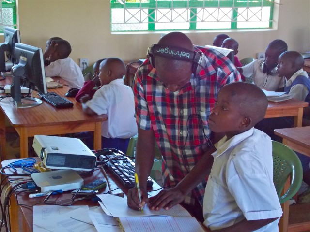 The KC Learning Resource Center in rural Kenya is a state-of-the-art solar powered facility with the only computers available to students for 100km. Kenya Connect partnered with Level Up Village starting in 2015 in order to offer cutting-edge STEAM (STEM + arts) courses to students. (Photo credit: Kenya Connect)